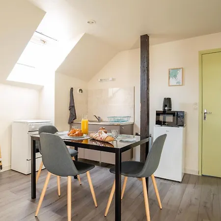 Apartment Celestial - Golden Tree - Wifi - 20min St-croix & Center Parcs