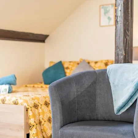 Celestial - Golden Tree - Wifi - 20min St-croix & Center Parcs Sarrebourg