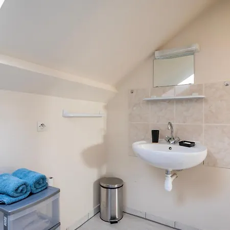 Celestial - Golden Tree - Wifi - 20min St-croix & Center Parcs Apartment *