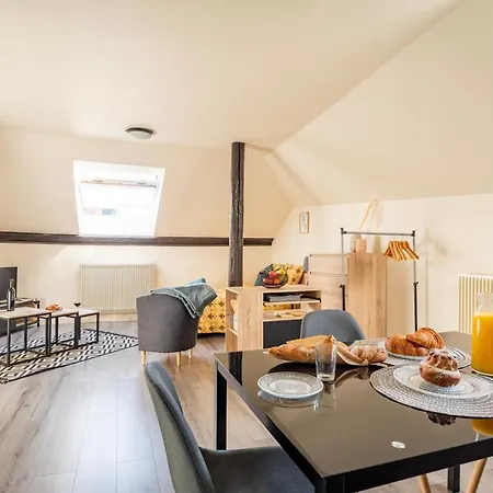 Celestial - Golden Tree - Wifi - 20min St-croix & Center Parcs Apartment