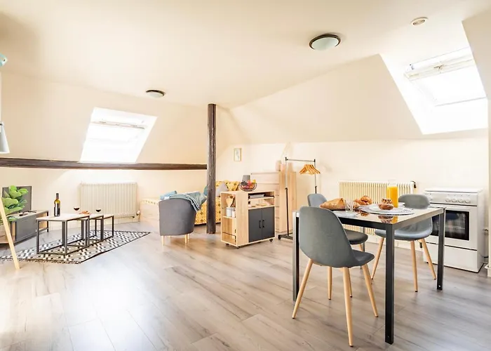 Celestial - Golden Tree - Wifi - 20min St-croix & Center Parcs Lägenhet *